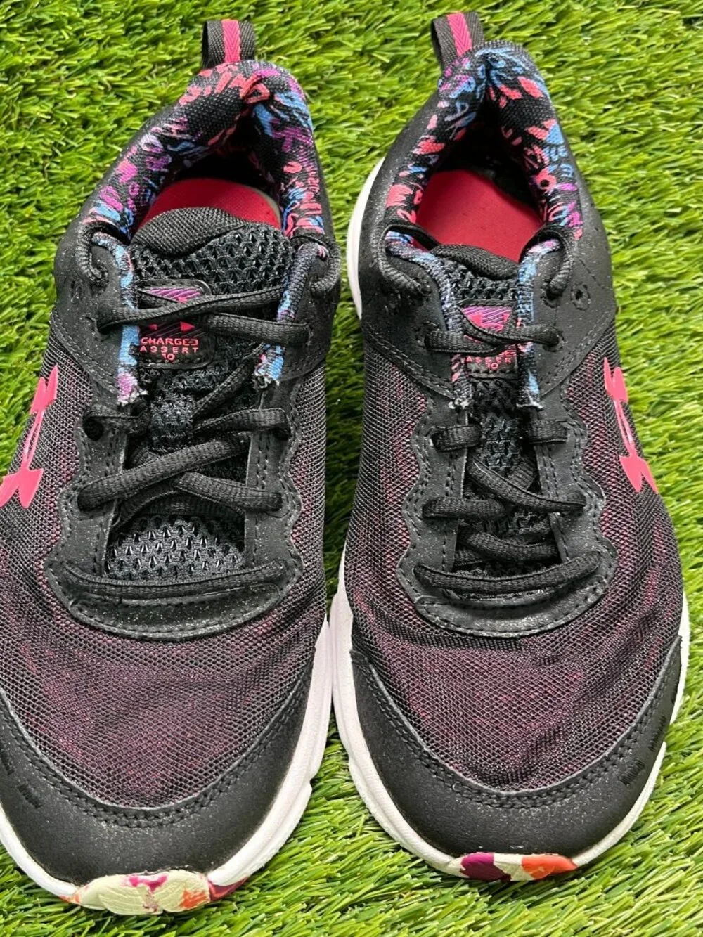 Under Armour Assert 10 Girls Size 6.5Y Black Pink Running Walking Shoes Sneakers